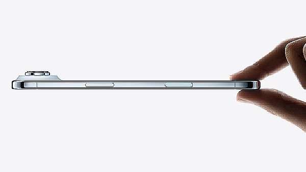 Apple-ன் புது ஸ்லிம் iPhone.. டூயல் கேமரா, நல்ல பேட்டரி லைஃப் உடன்! Apple-ன் புது ஸ்லிம் iPhone.. டூயல் கேமரா, நல்ல பேட்டரி லைஃப் உடன்!