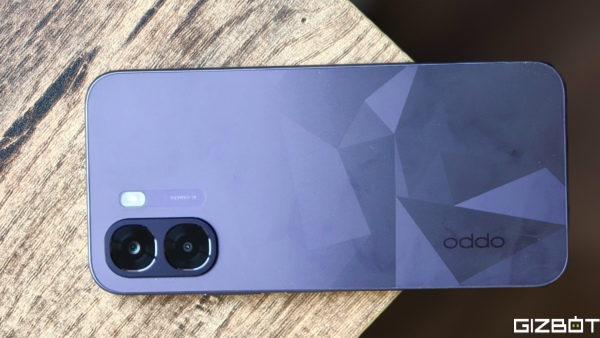கிடுகிடுவென உயர்ந்த OPPO 5ஜி போனின் விலை.. 6500mAh பேட்டரி.. 50எம்பி கிடுகிடுவென உயர்ந்த OPPO 5ஜி போனின் விலை.. 6500mAh பேட்டரி.. 50எம்பி