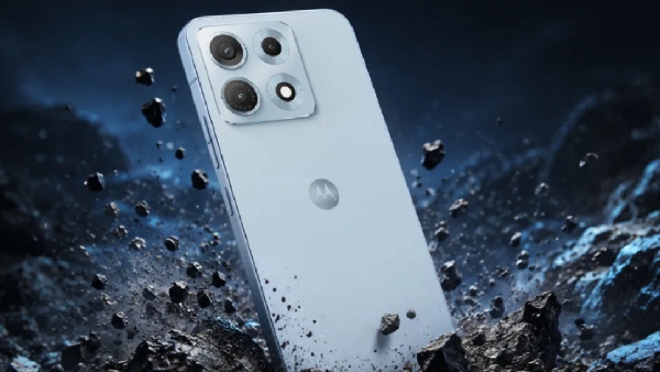 நாளை விற்பனைக்கு வரும் புதிய Motorola 5ஜி போன்.. எந்த மாடல்? நாளை விற்பனைக்கு வரும் புதிய Motorola 5ஜி போன்.. எந்த மாடல்?