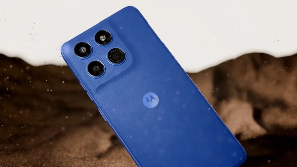 ஆர்டர் அள்ளுமே.. ஆஃபரில் மோட்டோ 5G போன்.. எந்த மாடல்? ஆர்டர் அள்ளுமே.. ஆஃபரில் மோட்டோ 5G போன்.. எந்த மாடல்?