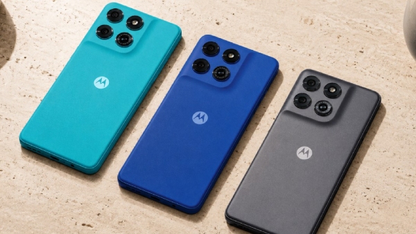 ஆர்டர் அள்ளுமே.. ஆஃபரில் மோட்டோ 5G போன்.. எந்த மாடல்? ஆர்டர் அள்ளுமே.. ஆஃபரில் மோட்டோ 5G போன்.. எந்த மாடல்?