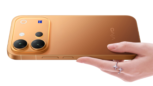 போட்டான் பாரு விவோ.. SONY கேமரா.. 100X ஜூமிங்.. 7200mAh பேட்டரி!