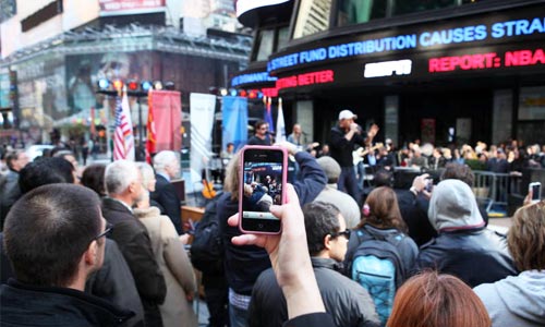 Cellphone Distrubing Public