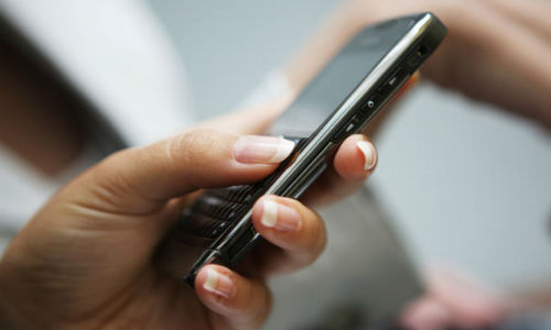 How to forward incoming and outgoing sms from a phone to Another