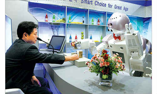 t-rot-robotic-bartender-10