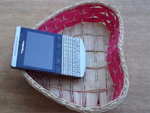 Blackberry 9980