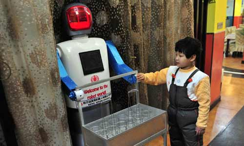 4-robotrestaurant-150113