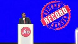 వరాలజల్లులు కురిపించిన జియో అధినేత, మీటింగ్ హైలెట్స్ 
