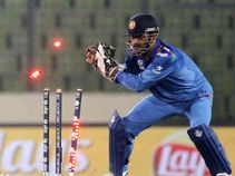 ఆండ్రాయిడ్ స్క్రీన్ మీద లైవ్ స్కోర్ పొందడం ఎలా ?