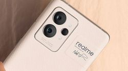 రెండు కొత్త Realme ఫోన్లు లాంచ్ కాబోతున్నాయి ! టీజర్ వివరాలు చూడండి.