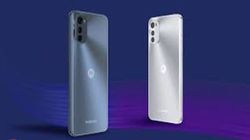 Moto E32s మొదటి సేల్ ఈరోజే ! ధర మరియు ఫీచర్లు చూడండి.