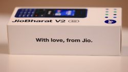ధర రూ.999 కే, జియో కొత్త 4G ఫోన్! ఇంటర్నెట్ కూడా వాడొచ్చు... వివరాలు!