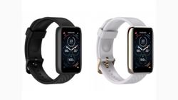 10 రోజుల బ్యాటరీ లైఫ్ & IP67 రేటింగ్ తో Moto watch 40 లాంచ్ అయింది!