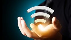 Public Wi-Fi పబ్లిక్‌ వైఫైని ఎక్కువగా వినియోగిస్తున్నారా.. ఇలా చేయకుంటే డేంజర్‌లో ఉన్నట్టే..!!