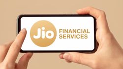 UPI ,బ్యాంకింగ్ సేవల తో JioFinance యాప్ లాంచ్! వివరాలు 