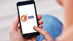 BSNL యూజర్‌లకు గుడ్‌న్యూస్‌.. రూ.319 రీఛార్జ్‌ ప్లాన్‌తో ఏకంగా 65 రోజుల వ్యాలిడిటీ..! 