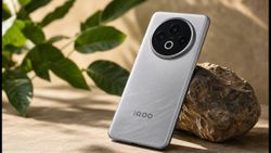 iQOO Z11 ఇండియా లాంచ్: 7050mAh బ్యాటరీ, 144Hz డిస్‌ప్లేతో వస్తున్న ఈ ఫోన్ ధర, ఆఫర్లు చూస్తే షాక్ అవుతారు!