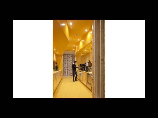 యూట్యూబ్ ఆఫీస్‌లు (జల్సా ఉద్యోగమే)