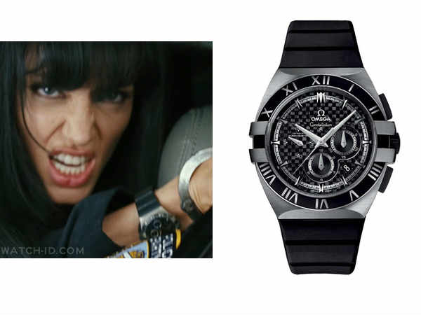 హీరోల వాచీలు (అదిరిపోయే లుక్)