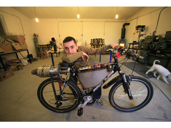  జెట్ ఇంజన్ సైకిల్.. చూస్తే దిమ్మ తిరగాలా!