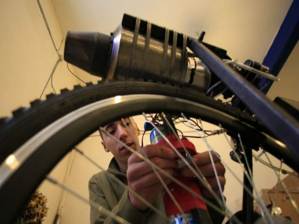  జెట్ ఇంజన్ సైకిల్.. చూస్తే దిమ్మ తిరగాలా!