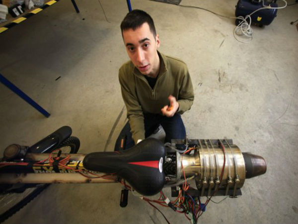  జెట్ ఇంజన్ సైకిల్.. చూస్తే దిమ్మ తిరగాలా!