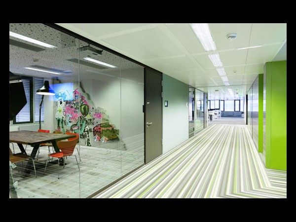 మైక్రోసాఫ్ట్ కొత్త ఆఫీస్.. దిమ్మతిరిగే లుక్!