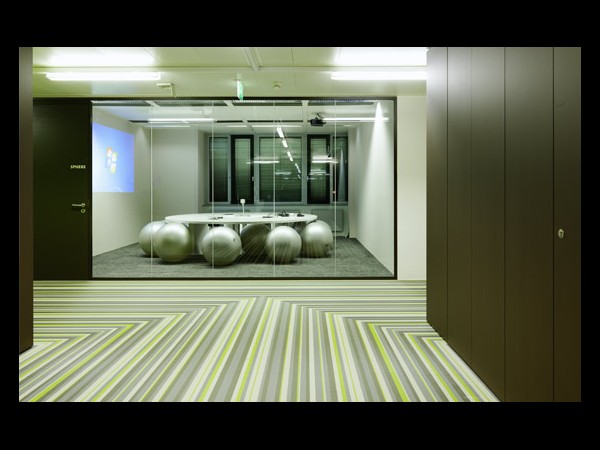 మైక్రోసాఫ్ట్ కొత్త ఆఫీస్.. దిమ్మతిరిగే లుక్!