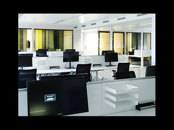 మైక్రోసాఫ్ట్ కొత్త ఆఫీస్.. దిమ్మతిరిగే లుక్!