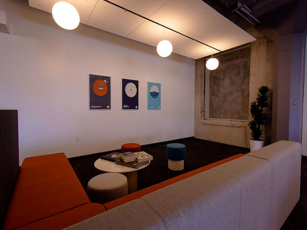 ట్విట్లర్ కొత్త ఆఫీస్ (కెవ్వు కేక)