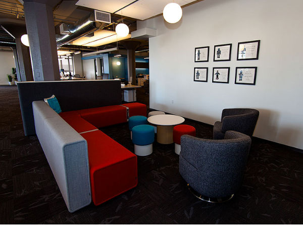 ట్విట్లర్ కొత్త ఆఫీస్ (కెవ్వు కేక)