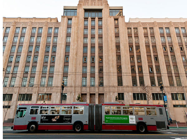 ట్విట్లర్ కొత్త ఆఫీస్ (కెవ్వు కేక)