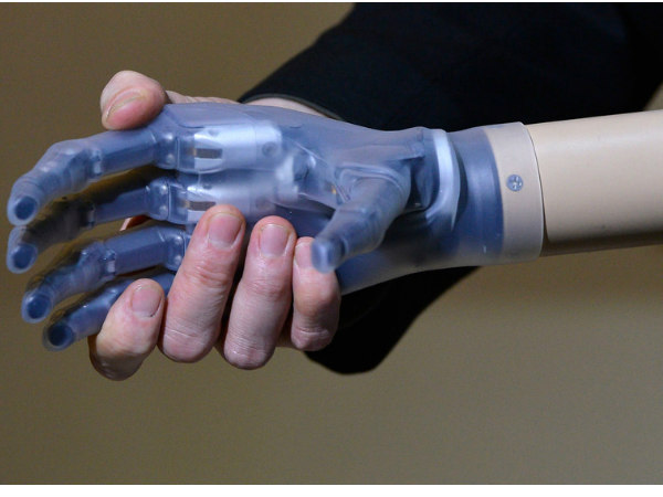 ప్రపంచపు తొలి కృత్రిమ మనిషి ‘రెక్స్’