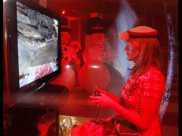 హాట్ హాట్‌గా అమ్ముడుపోతున్న ఎలక్ట్రానిక్ డివైజ్‌లు (వరల్డ్ వైడ్)