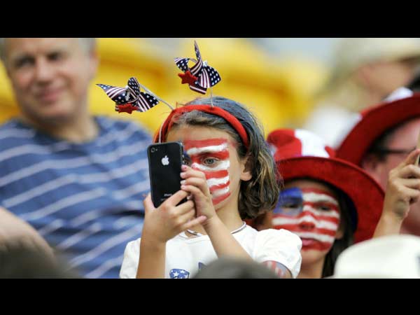 మొబైల్ యూజర్లు ‘ఏఏ దేశంలో ఎంతెంత’..?
