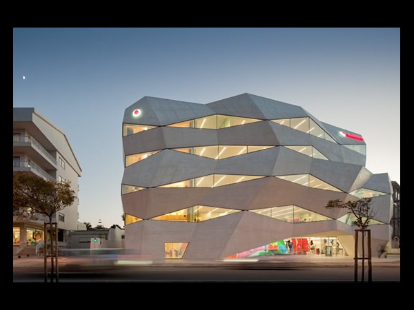  ఆఫీసా..? మాయా ద్వీపమా..?