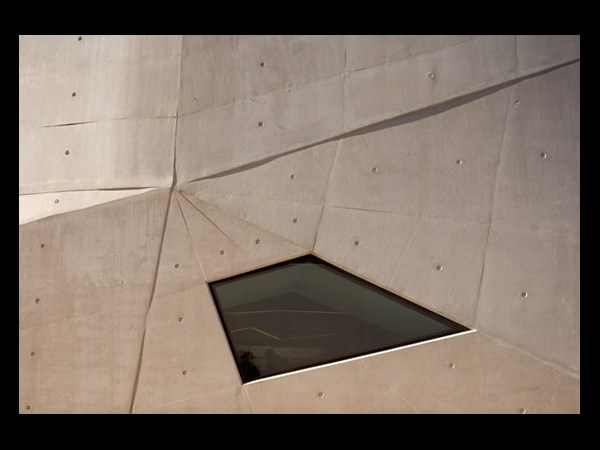  ఆఫీసా..? మాయా ద్వీపమా..?