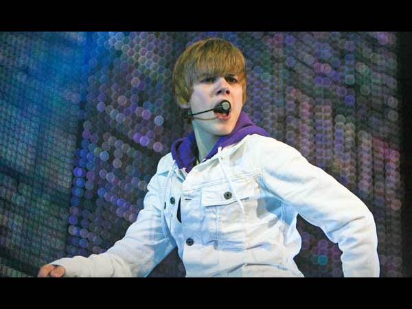 దొరికిపోయిన సెలబ్రెటీలు!!