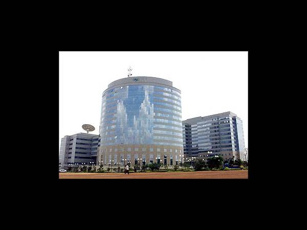 అదిరిపోయే ఐటీ కంపెనీల బిల్డింగ్‌లు (టాప్-30)