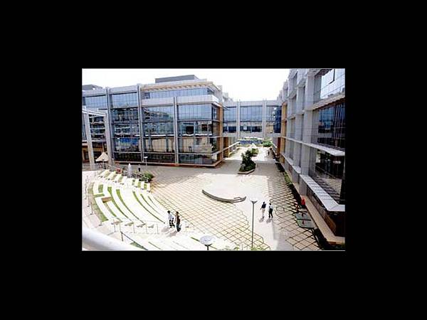 అదిరిపోయే ఐటీ కంపెనీల బిల్డింగ్‌లు (టాప్-30)