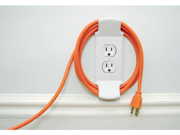 గజిబిజి కేబుల్స్ కోసం ప్రత్యేక హోల్డర్లు