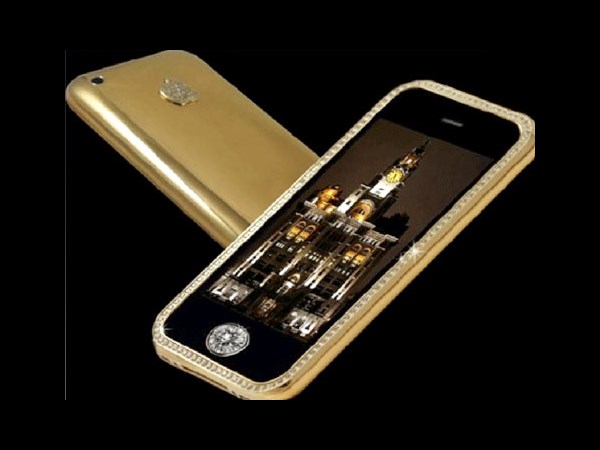 గోల్డ్‌స్ట్రైకర్ ఐఫోన్ 3జీఎస్ సుప్రీమ్ (Goldstriker iPhone 3GS Supreme):