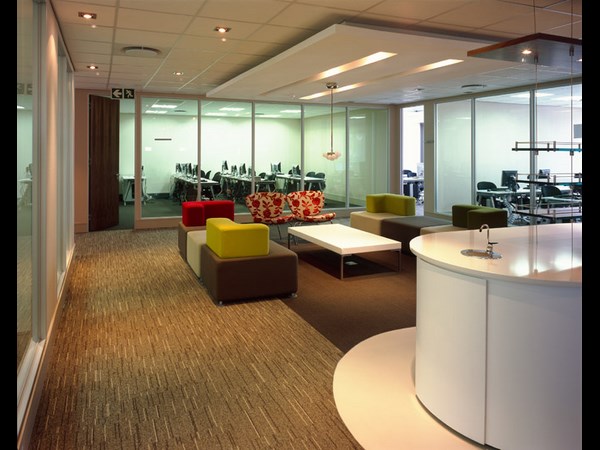 సాఫ్ట్‌వేర్ కంపెనీ ‘ఒరాకిల్’ వరల్డ్ వైడ్ ఆఫీసులు 