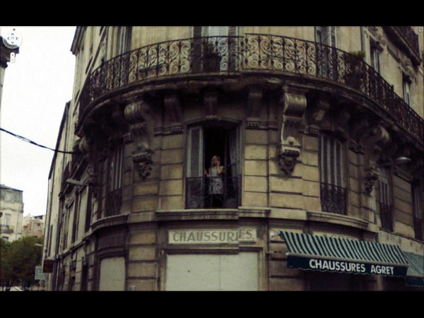  కెమెరాకు ఇలా దొరికిపోయారు..!