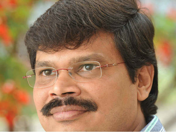 ప్రముఖ తెలుగు దర్శకుల ట్విట్టర్ ఇంకా ఫేస్బుక్ అకౌంట్ల వివరాలు