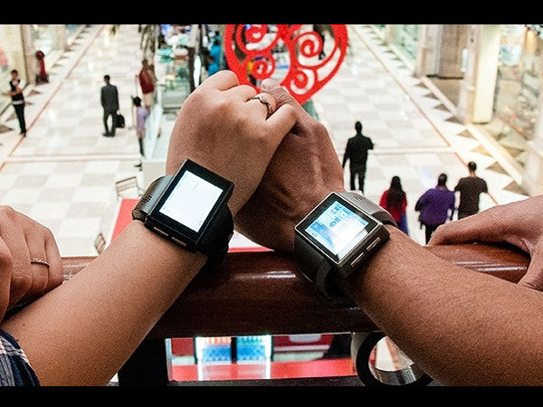  మన విద్యార్థులు స్మార్ట్‌వాచ్‌ను డిజైన్ చేసారు!