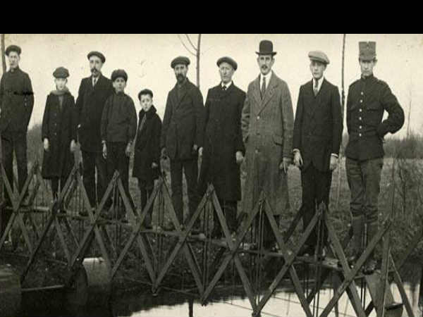 Folding Emergency Bridge (Netherlands, 1926)