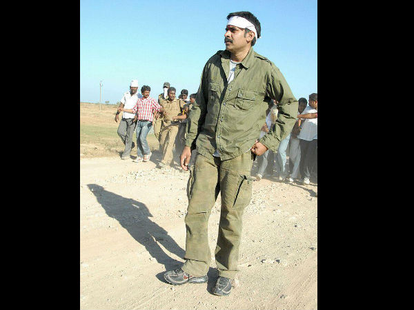 ఫేస్బుక్లో హల్చల్ చేస్తున్న పవన్ కళ్యాణ్ అరుదైన చిత్రాలు!