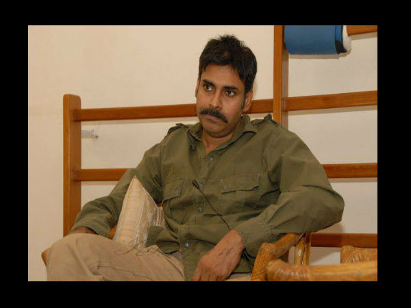 ఫేస్బుక్లో హల్చల్ చేస్తున్న పవన్ కళ్యాణ్ అరుదైన చిత్రాలు!