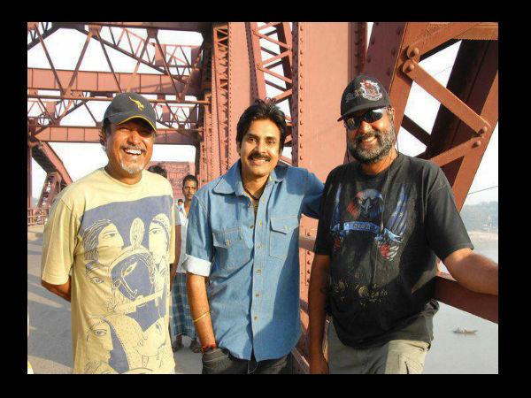 ఫేస్బుక్లో హల్చల్ చేస్తున్న పవన్ కళ్యాణ్ అరుదైన చిత్రాలు!